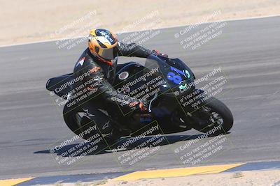 media/Oct-01-2023-SoCal Trackdays (Sun) [[4c570cc352]]/Turn 10 Inside (1250pm)/